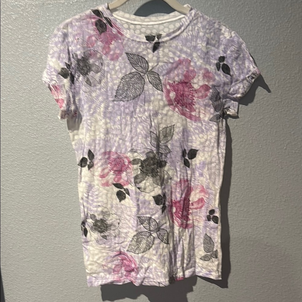 Stranded Gray and White Polka Dot Tee EUC